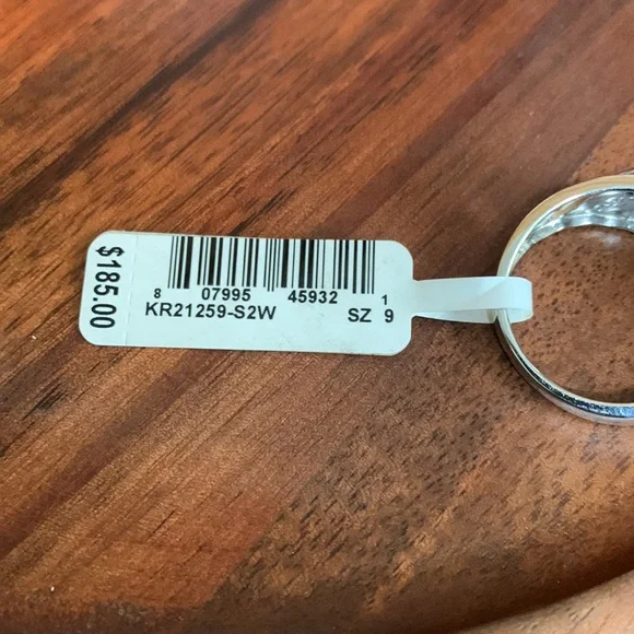 NWT Sterling Silver Diamond Ring Size 9 - Picture 7 of 8